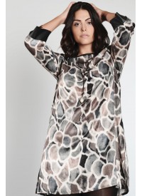 Que smuk kjole girafprint grøn Que smuk kjole girafprint grøn